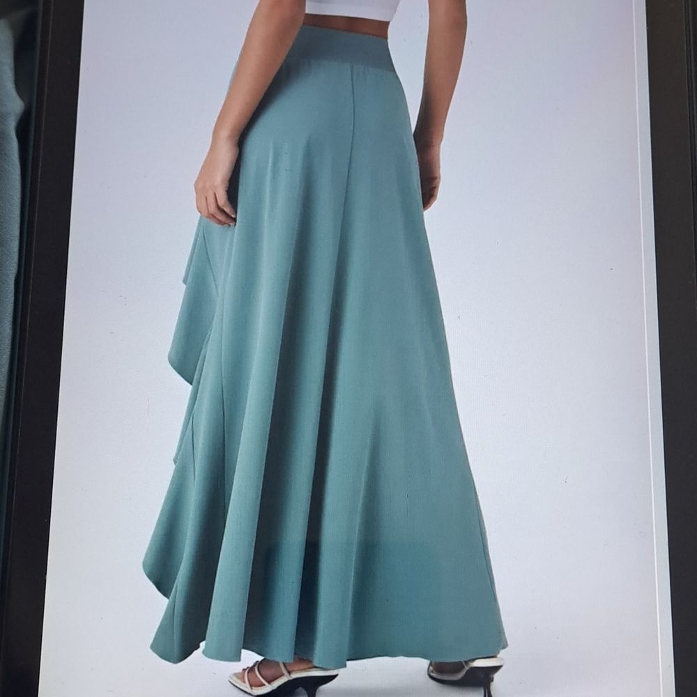 LARGE    HALARA BREEZEFUL ASYMMETRIC RUFFLE TRIM SLIT 2 IN 1 MAXI SKIRT - Picture 2 of 10